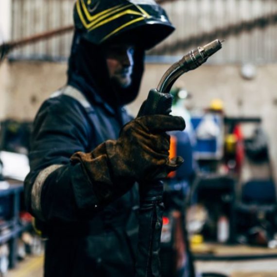 Beam on torch extraction